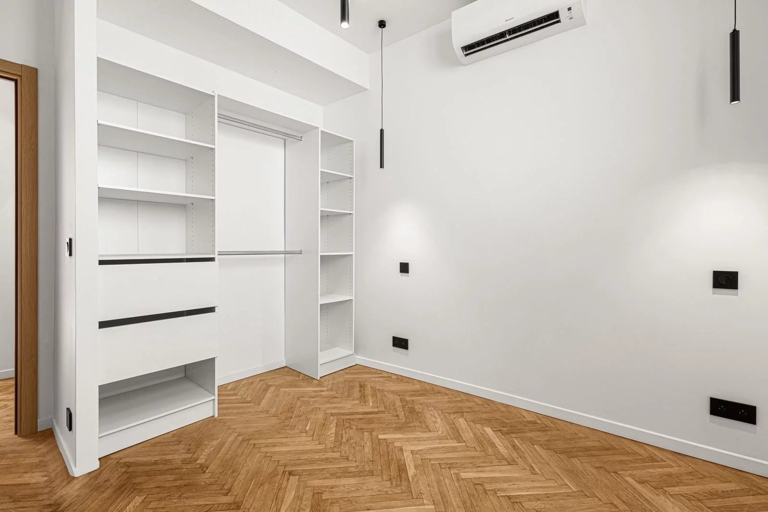 Property photo in Carre d'Or
