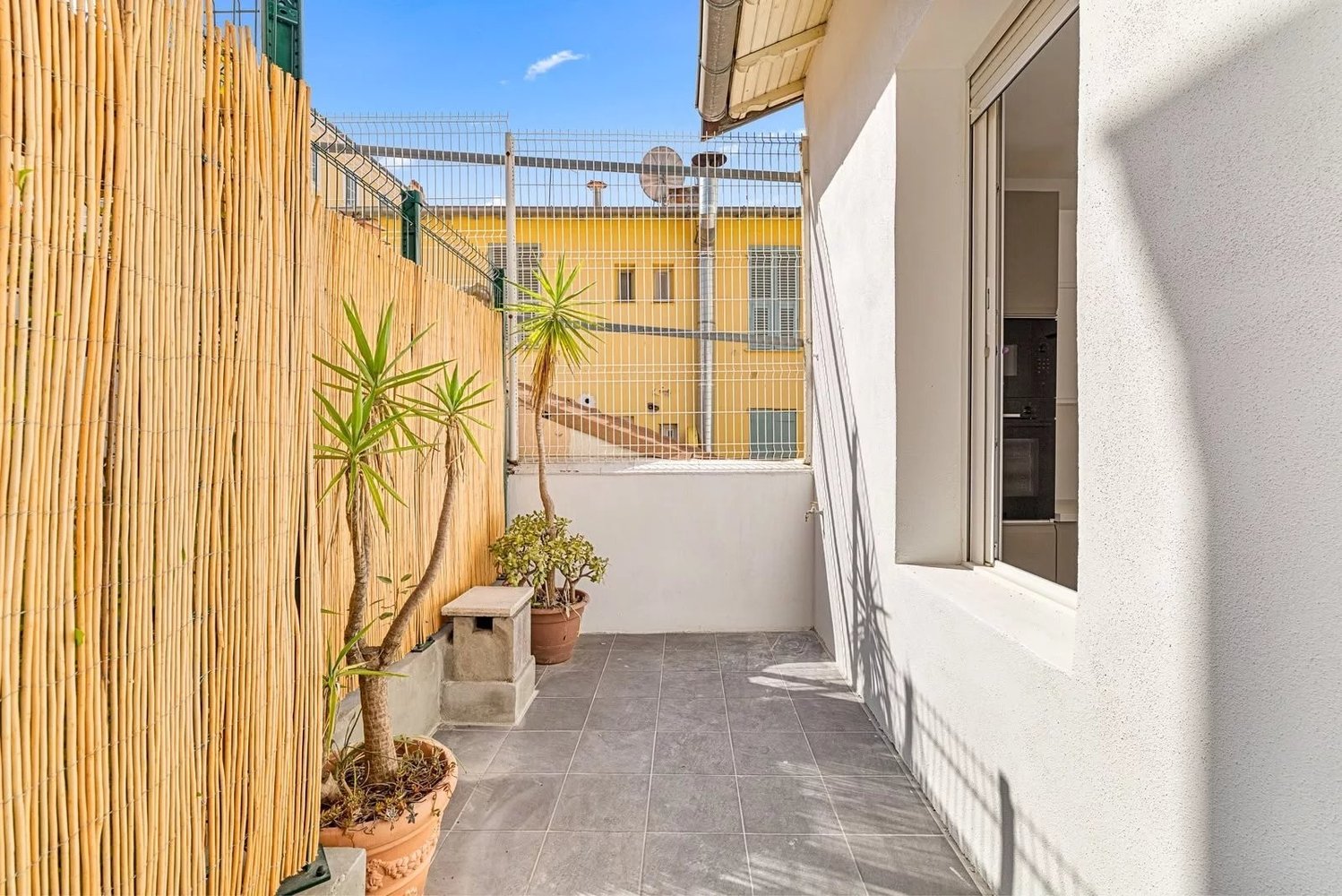 Property photo in Carre d'Or