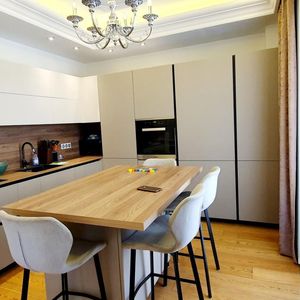 Property in Carre d'Or