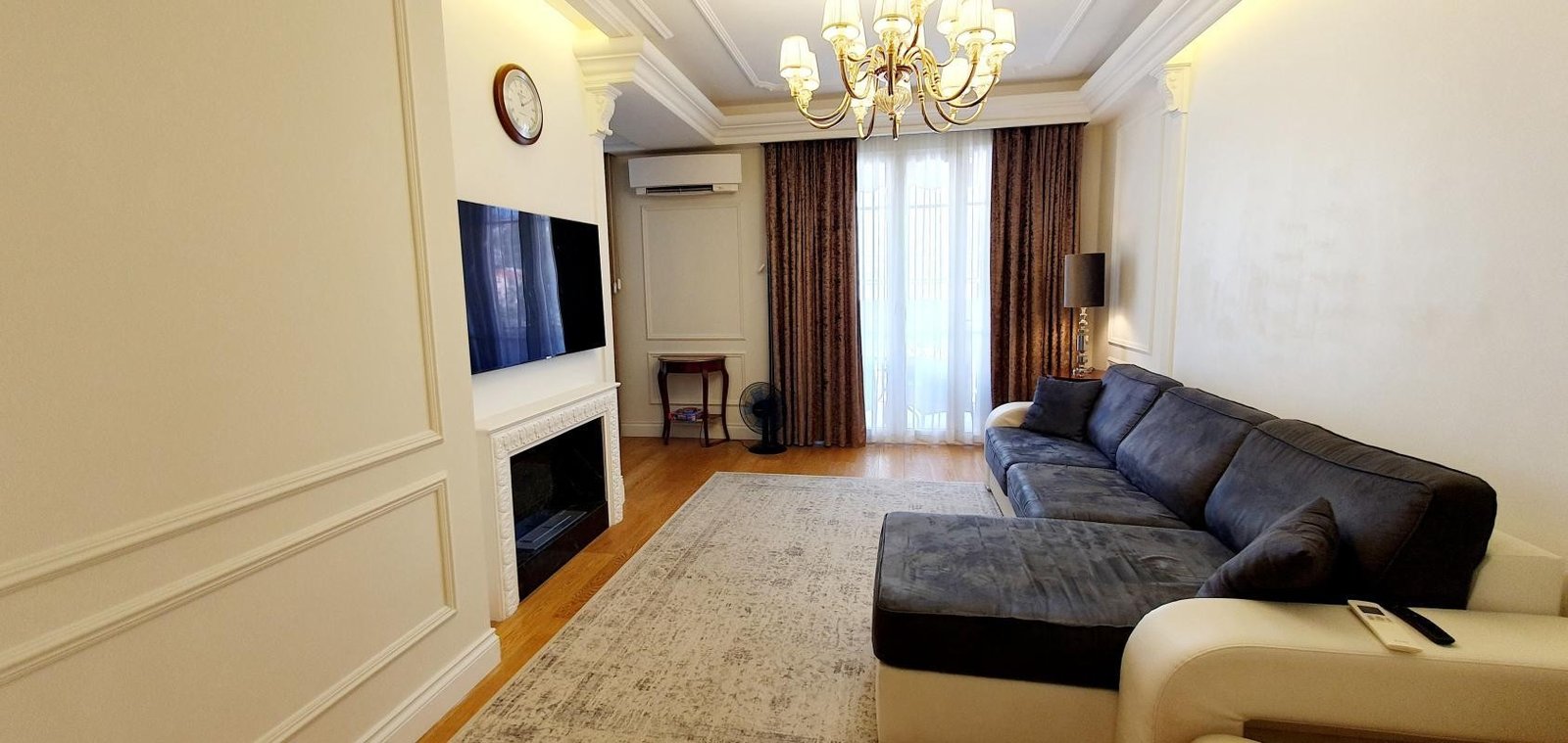 Property photo in Carre d'Or