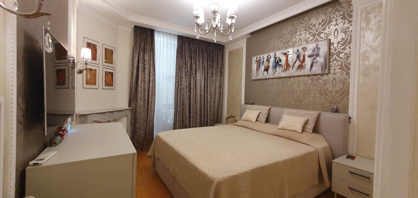 Property photo in Carre d'Or