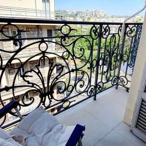 Property in Carre d'Or