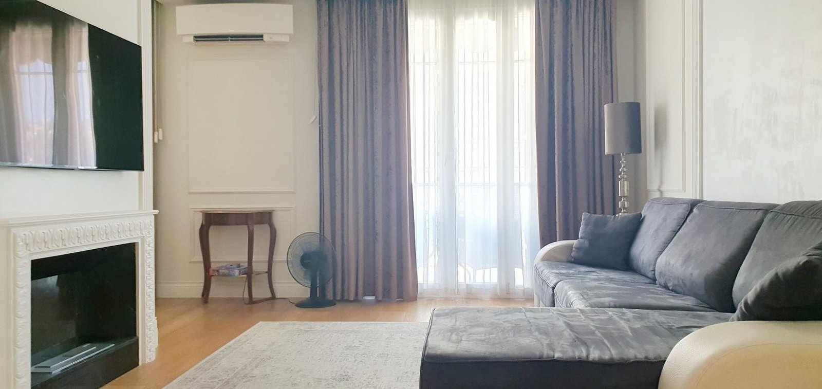 Property photo in Carre d'Or