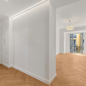 Property in Carre d'Or