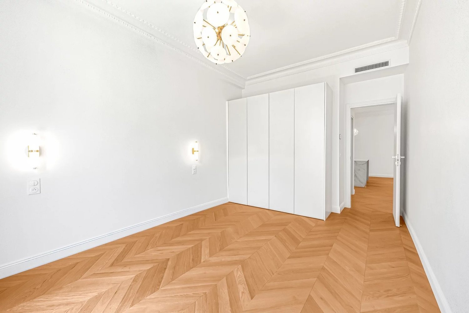 Property photo in Carre d'Or