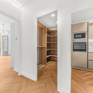 Property in Carre d'Or