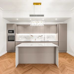 Property in Carre d'Or