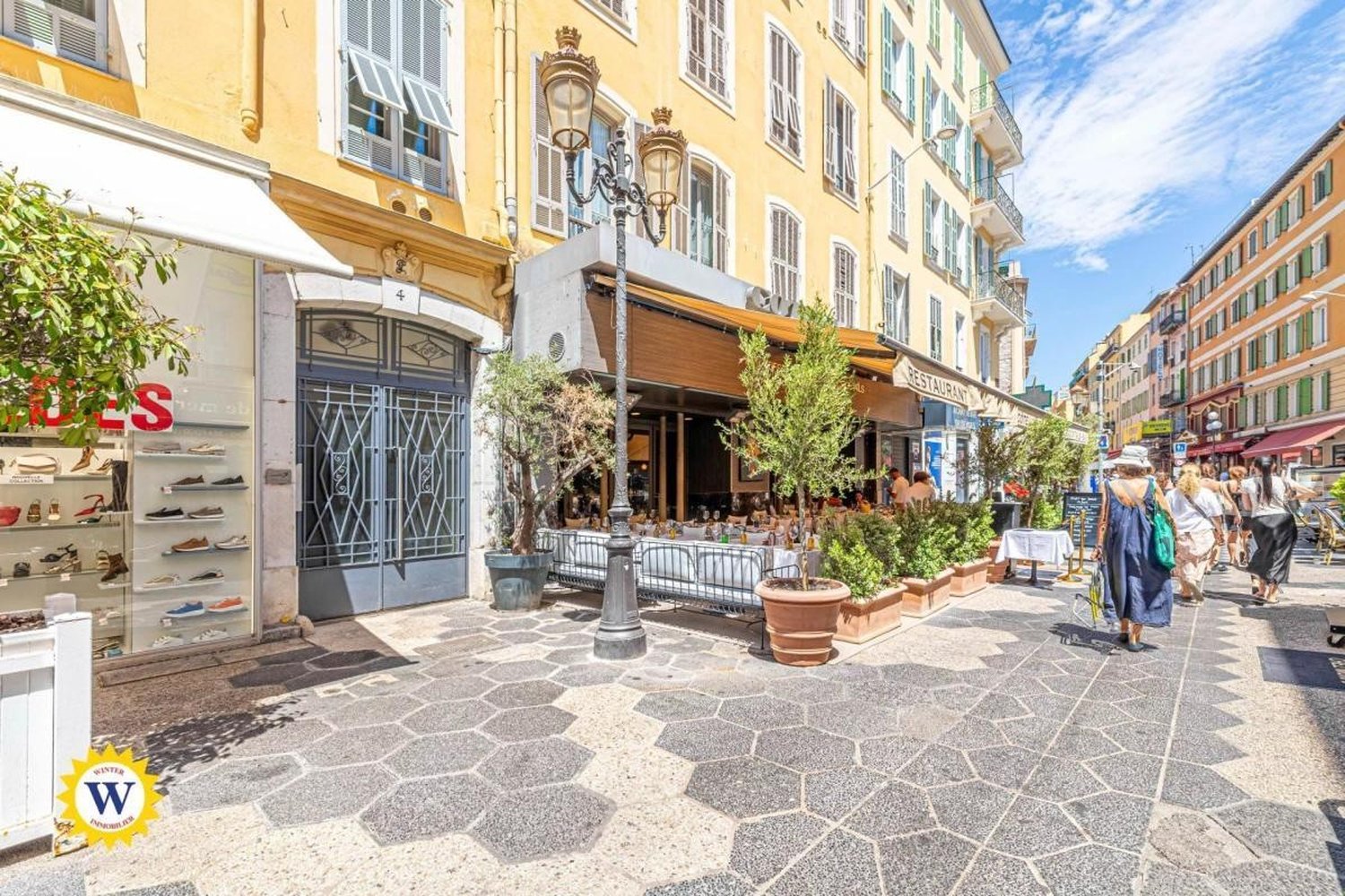 Property photo in Carre d'Or
