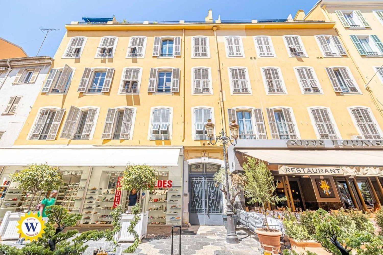 Property photo in Carre d'Or