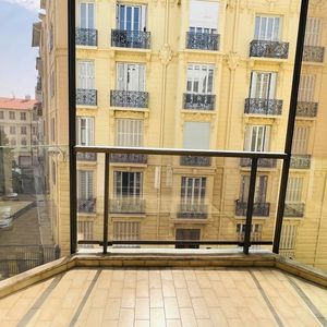 Property in Carre d'Or