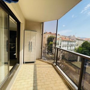 Property in Carre d'Or