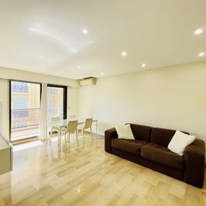 Property in Carre d'Or