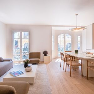 Property in Carre d'Or