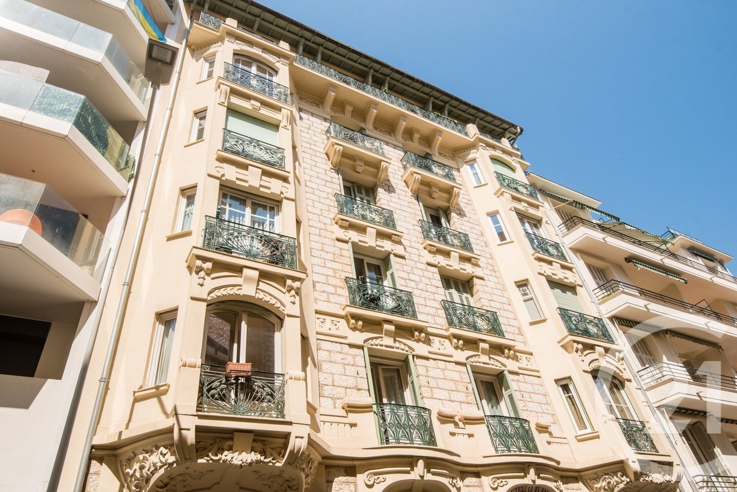 Property photo in Carre d'Or