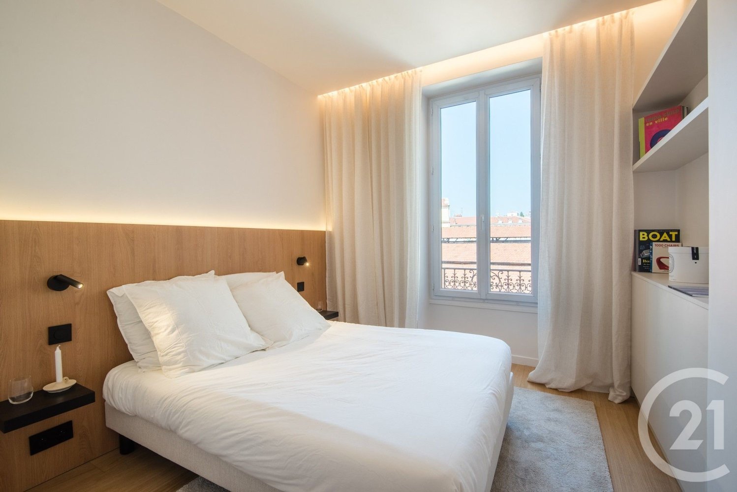 Property photo in Carre d'Or