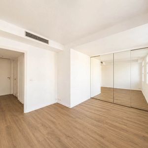 Property in Carre d'Or