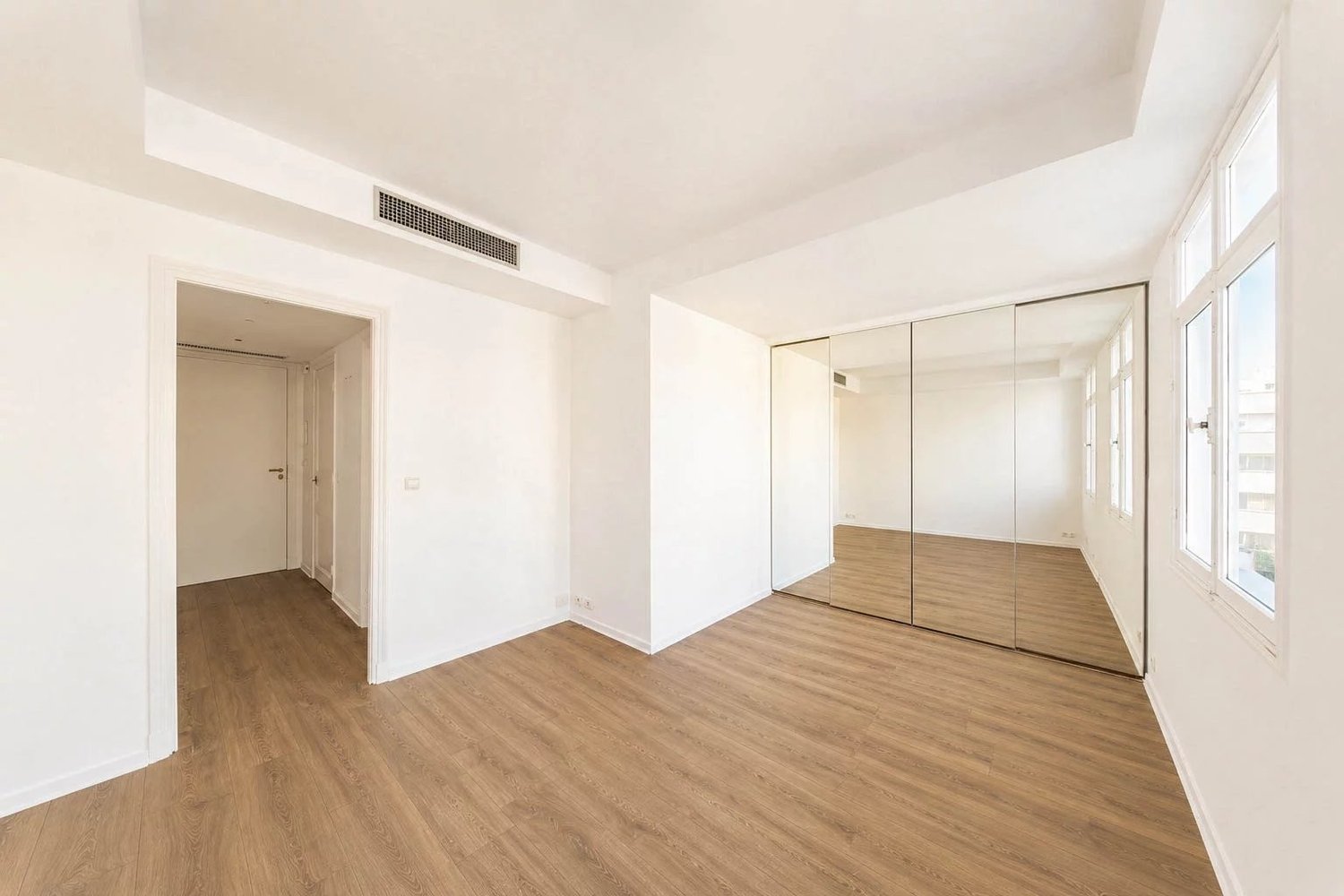 Property photo in Carre d'Or