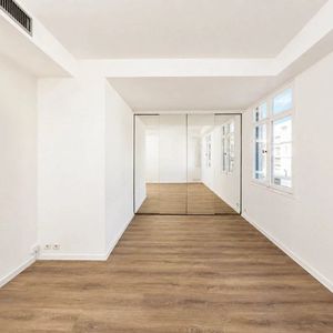 Property in Carre d'Or