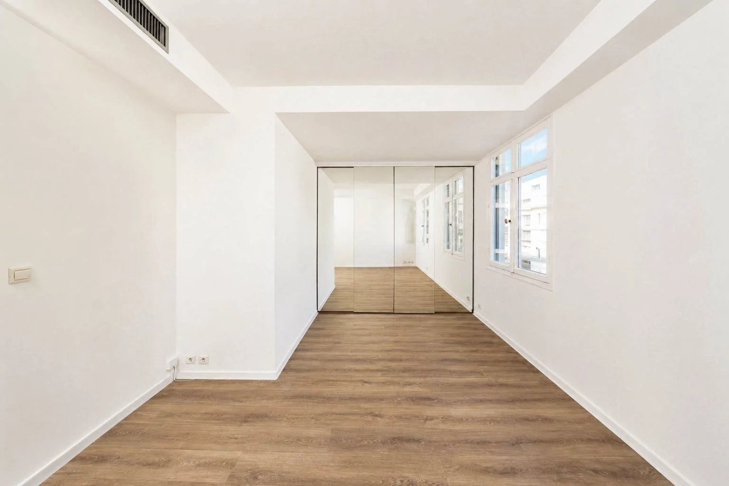 Property photo in Carre d'Or