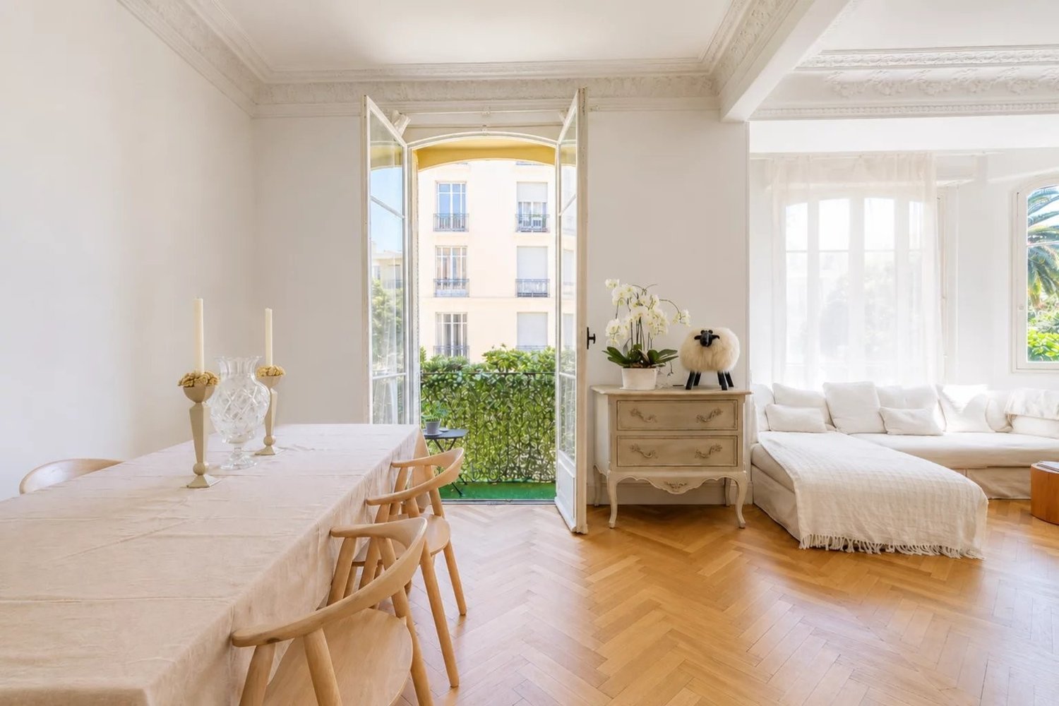 Property photo in Musicians Quarter