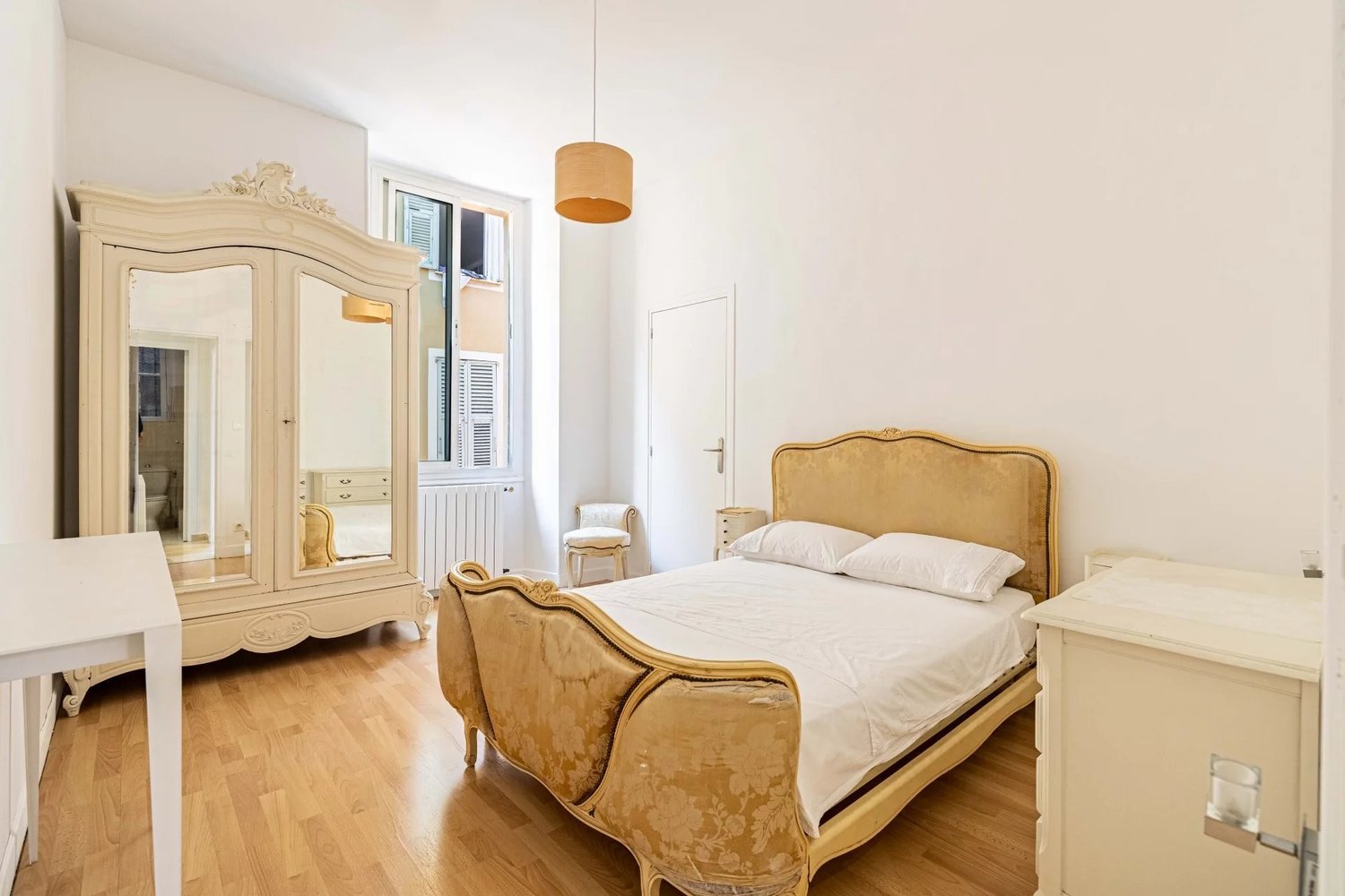 Property photo in Port