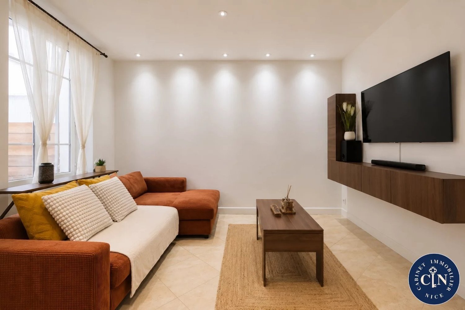 Property photo in Port