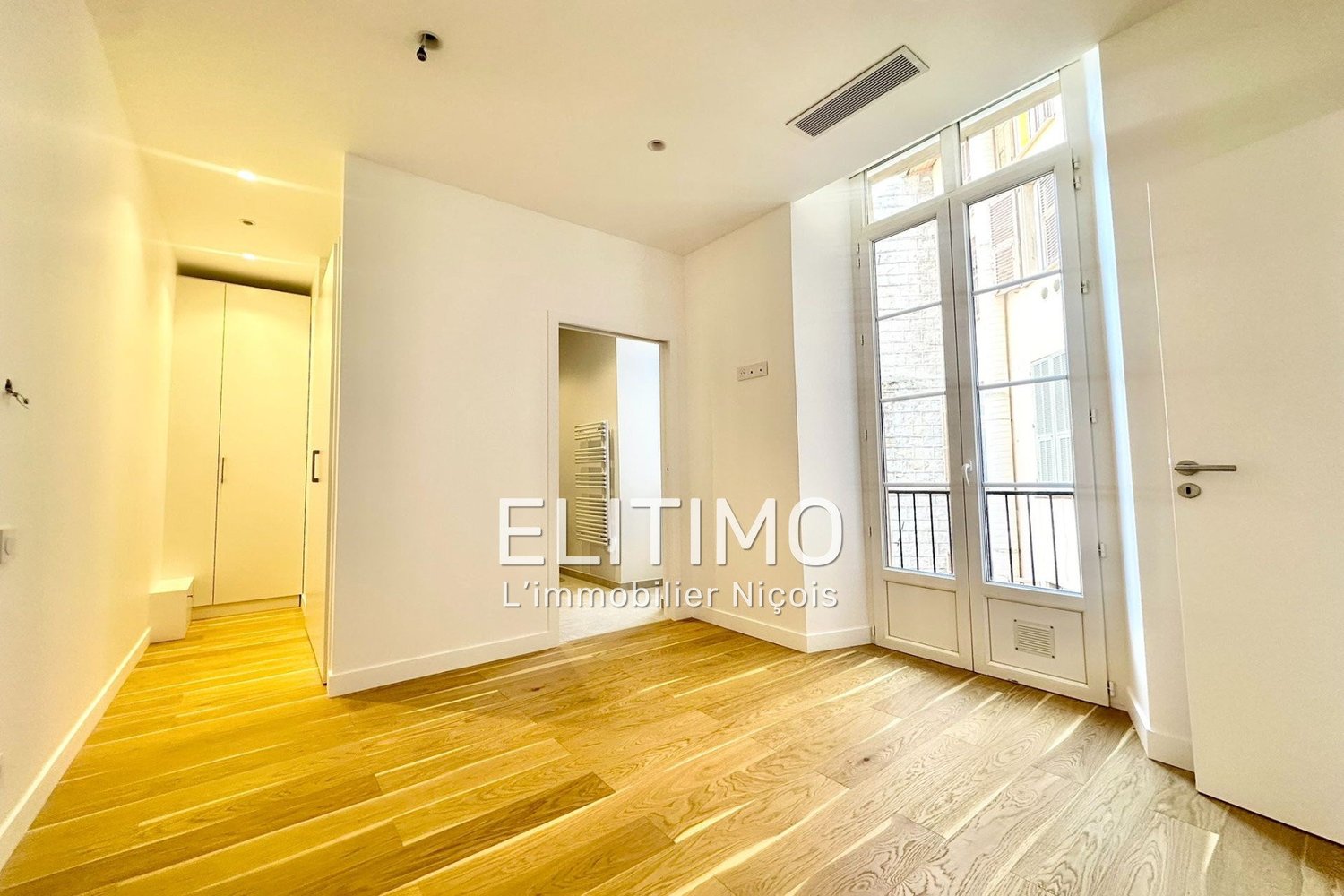 Property photo in Port
