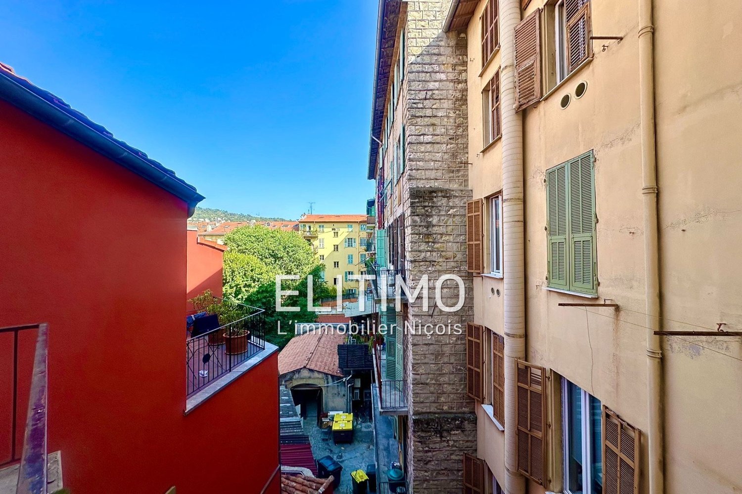 Property photo in Port
