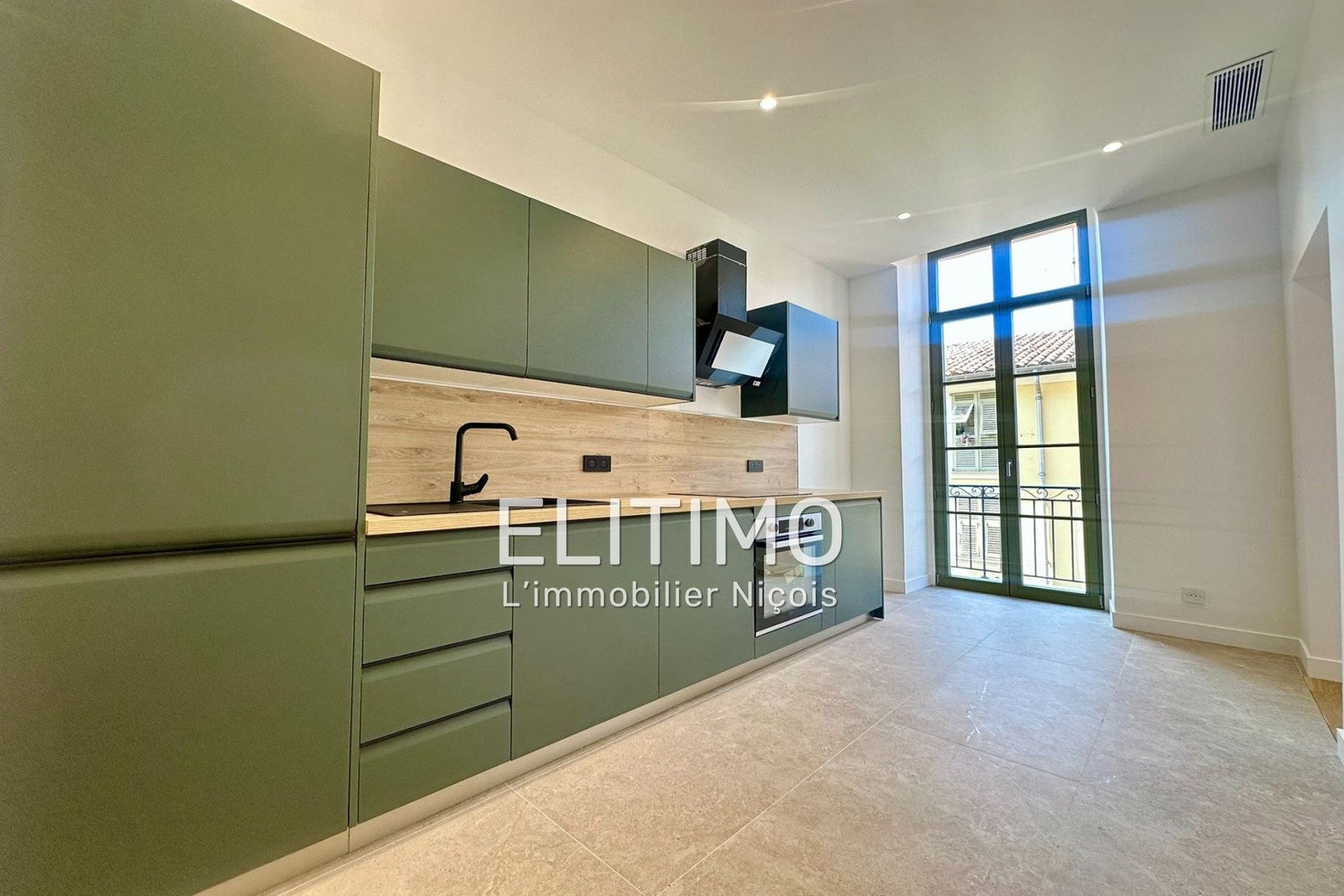 Property photo in Port