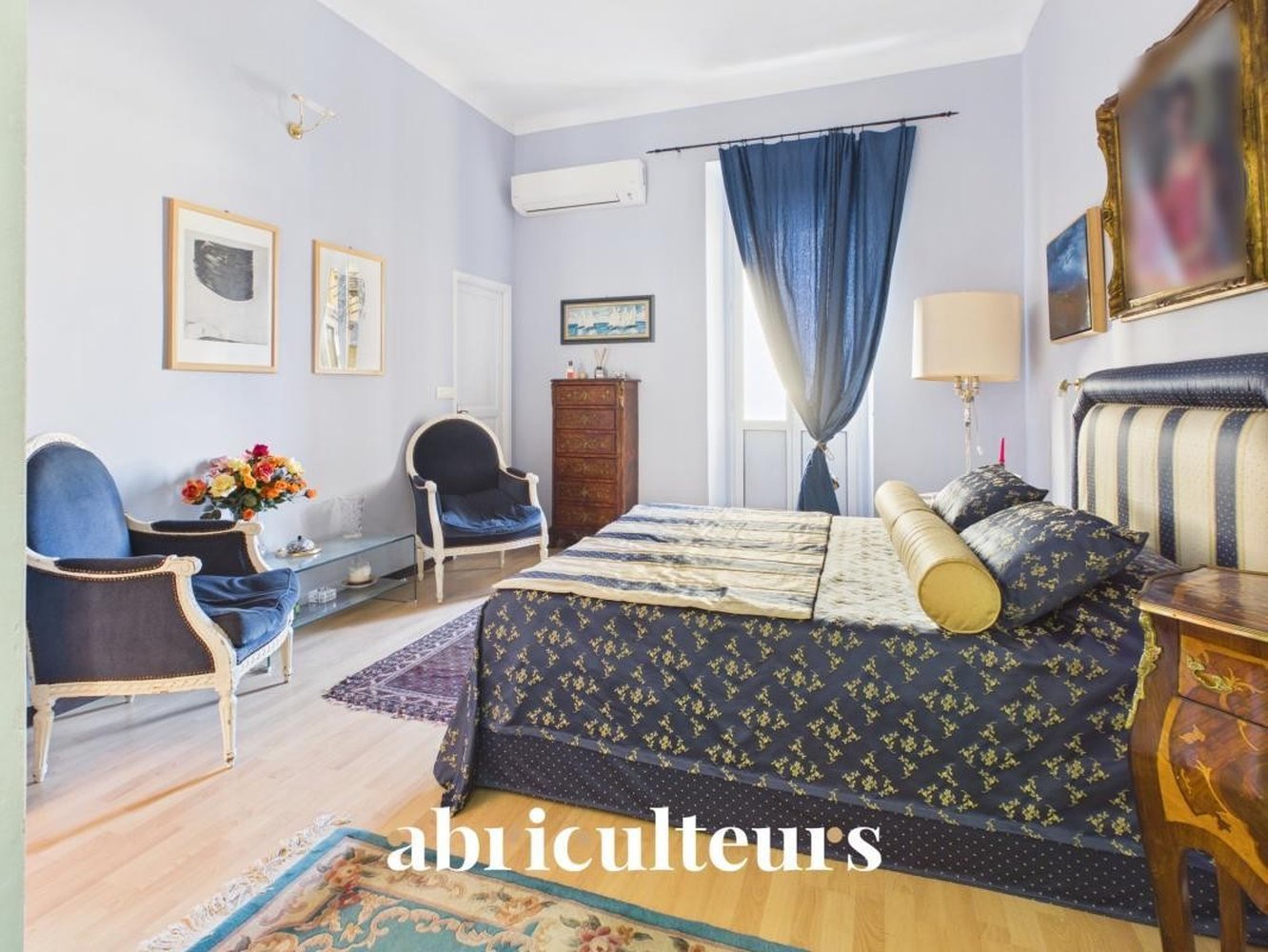 Property photo in Port