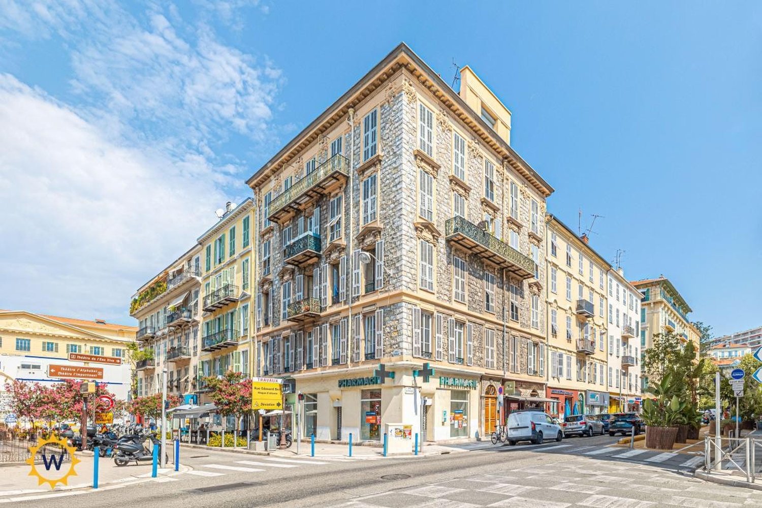 Property photo in Carre d'Argent