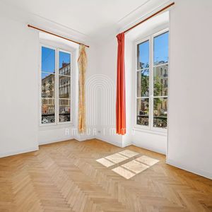 Property in Carre d'Argent