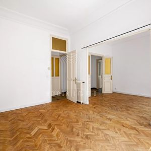 Property in Carre d'Argent