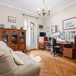 Property in Carre d'Argent