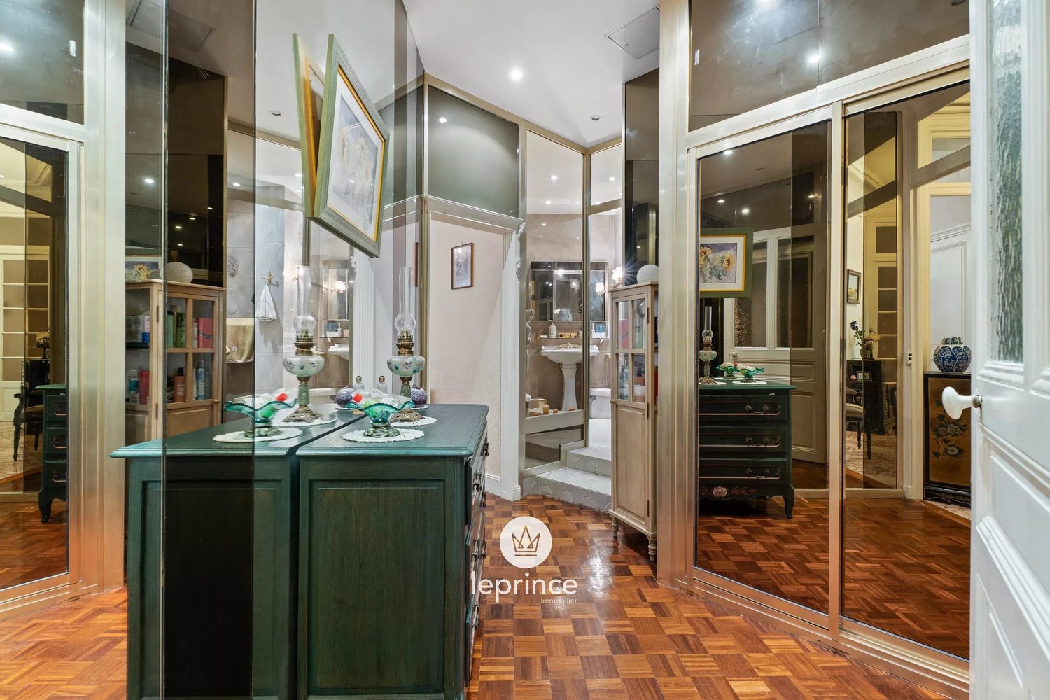 Property photo in Carre d'Argent