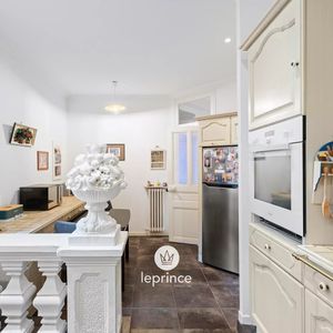 Property in Carre d'Argent