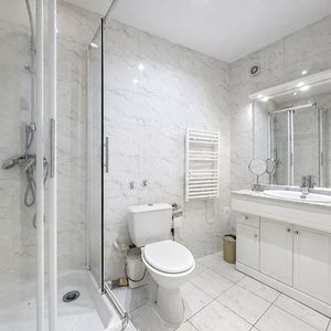 Property in Carre d'Argent