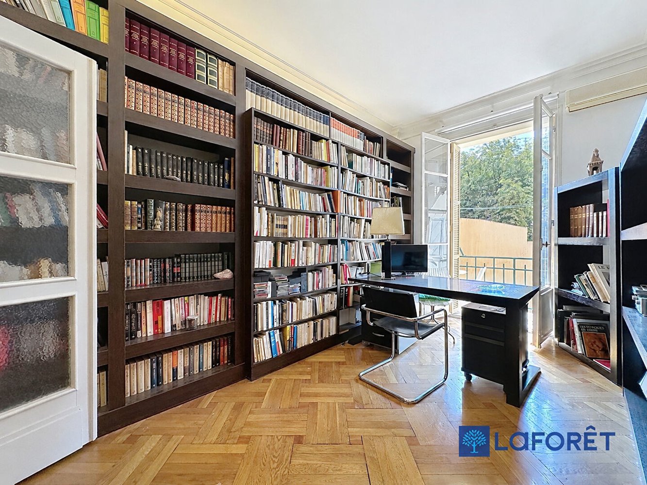 Property photo in Carre d'Argent