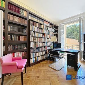 Property in Carre d'Argent