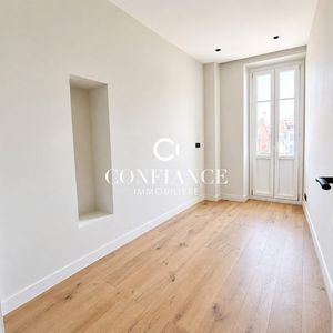 Property in Carre d'Argent