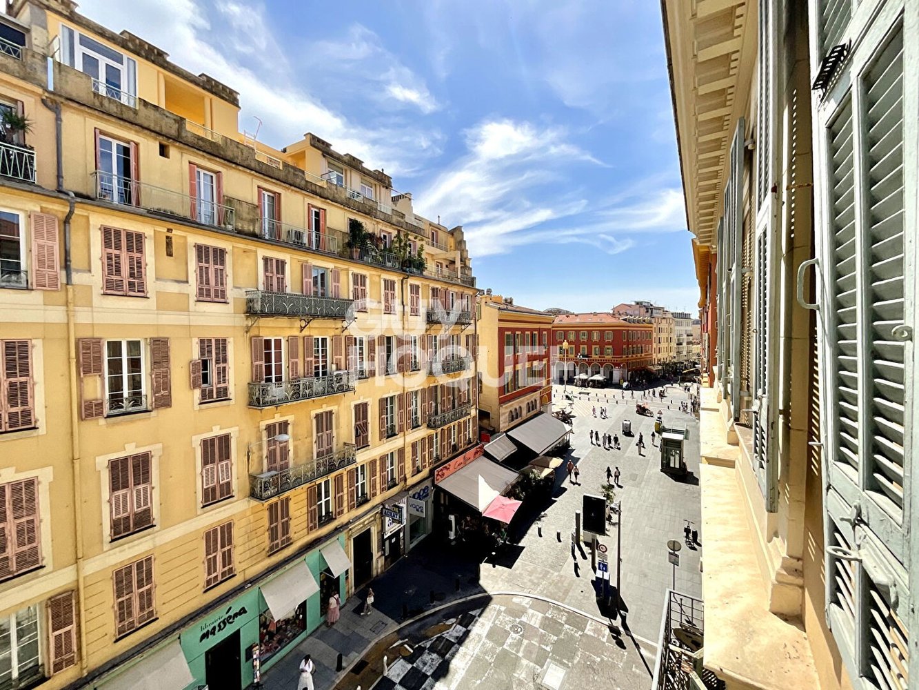 Property photo in Carre d'Argent