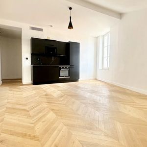 Property in Carre d'Argent