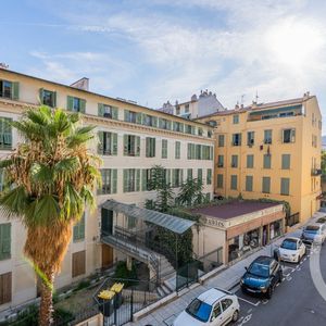 Property in Carre d'Argent