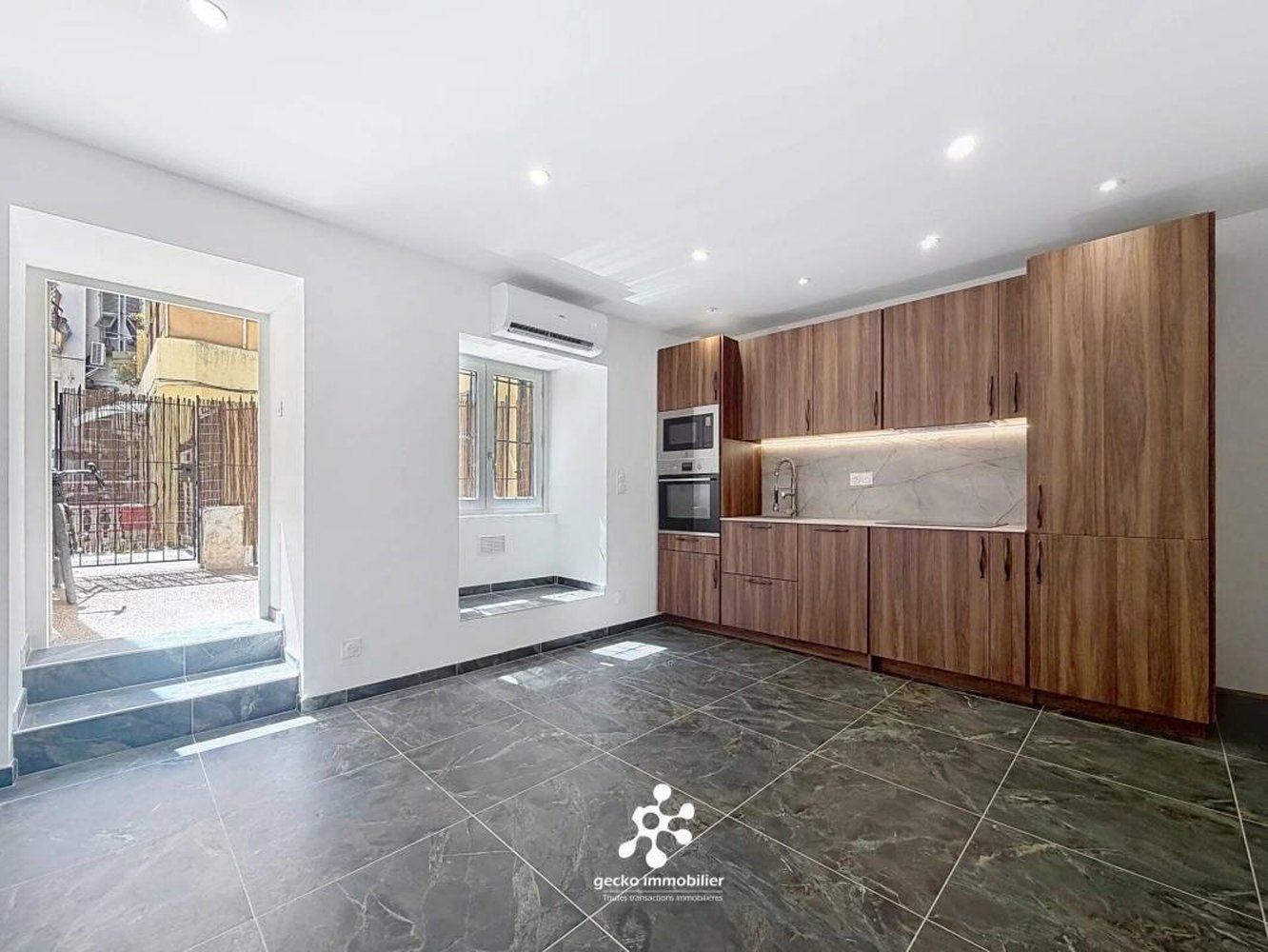 Property photo in Carre d'Argent
