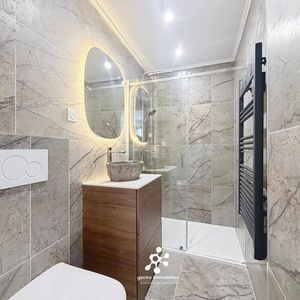 Property in Carre d'Argent
