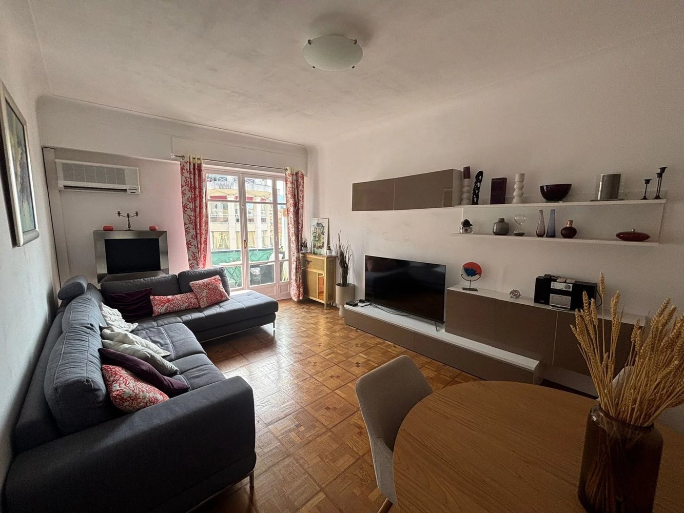 Property photo in Carre d'Argent