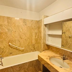 Property in Carre d'Argent