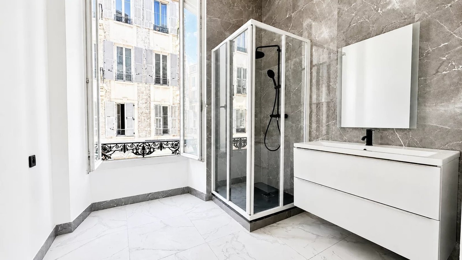 Property photo in Carre d'Argent