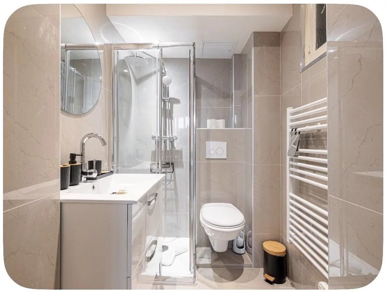 Property photo in Carre d'Or