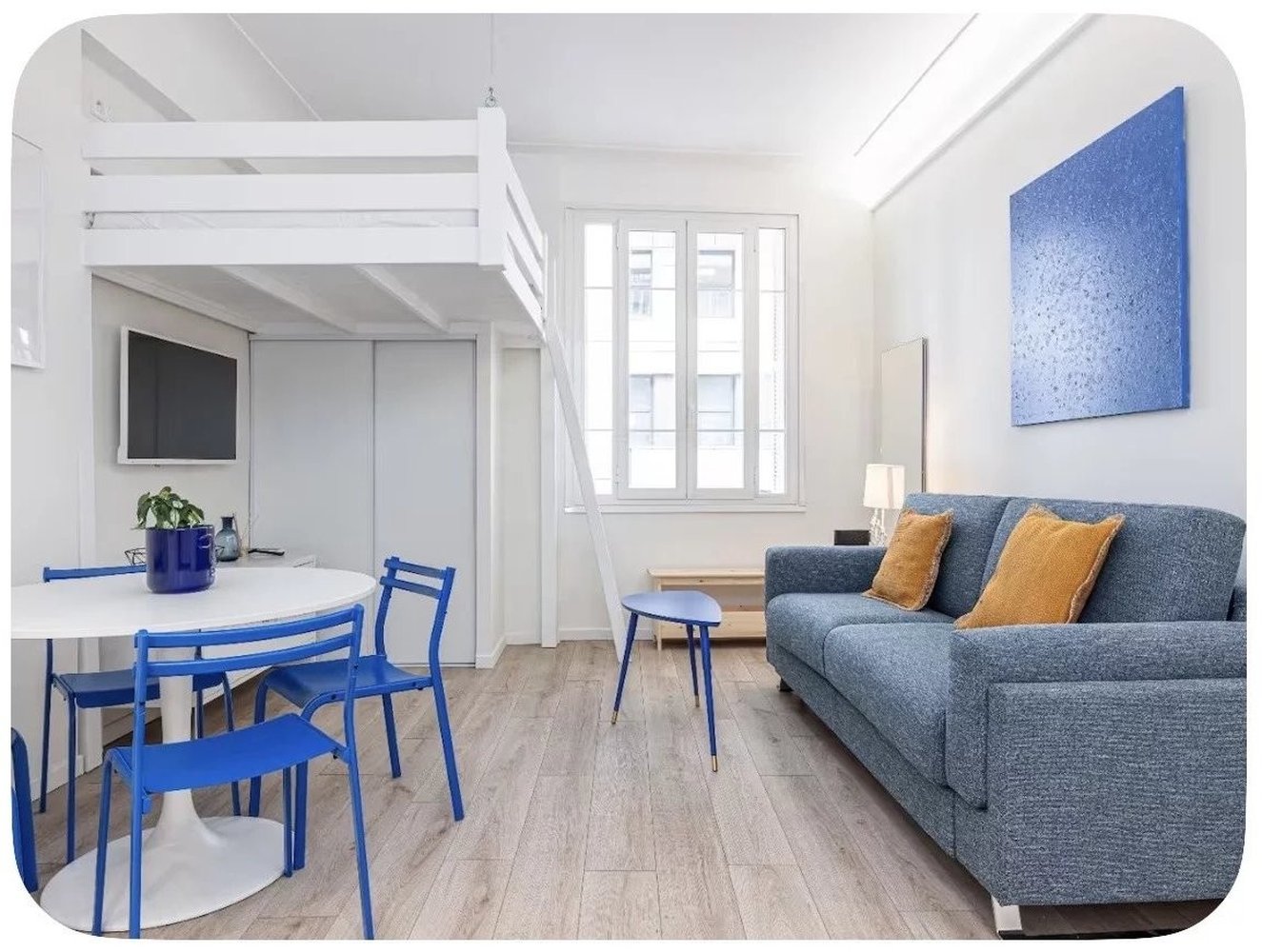 Property photo in Carre d'Or